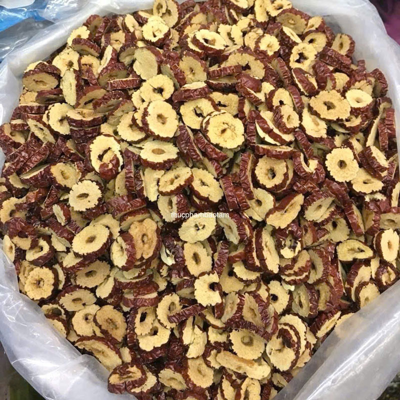 táo đỏ cắt lát