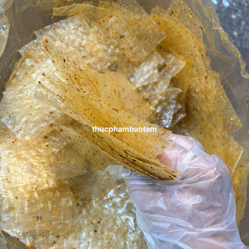 Bánh Tráng Muối Tỏi Xi Ke Cay 4 bánh tráng muối tỏi cay